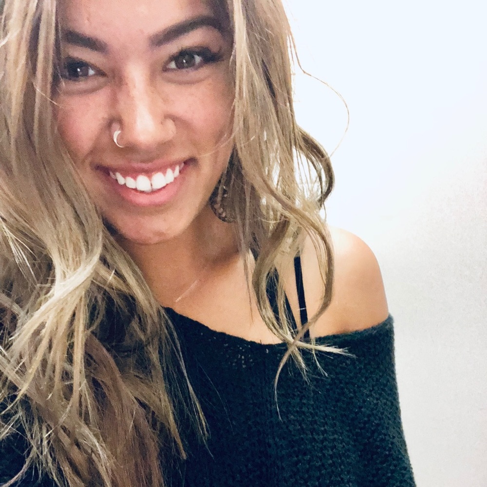 Meet your Posher, Antonia